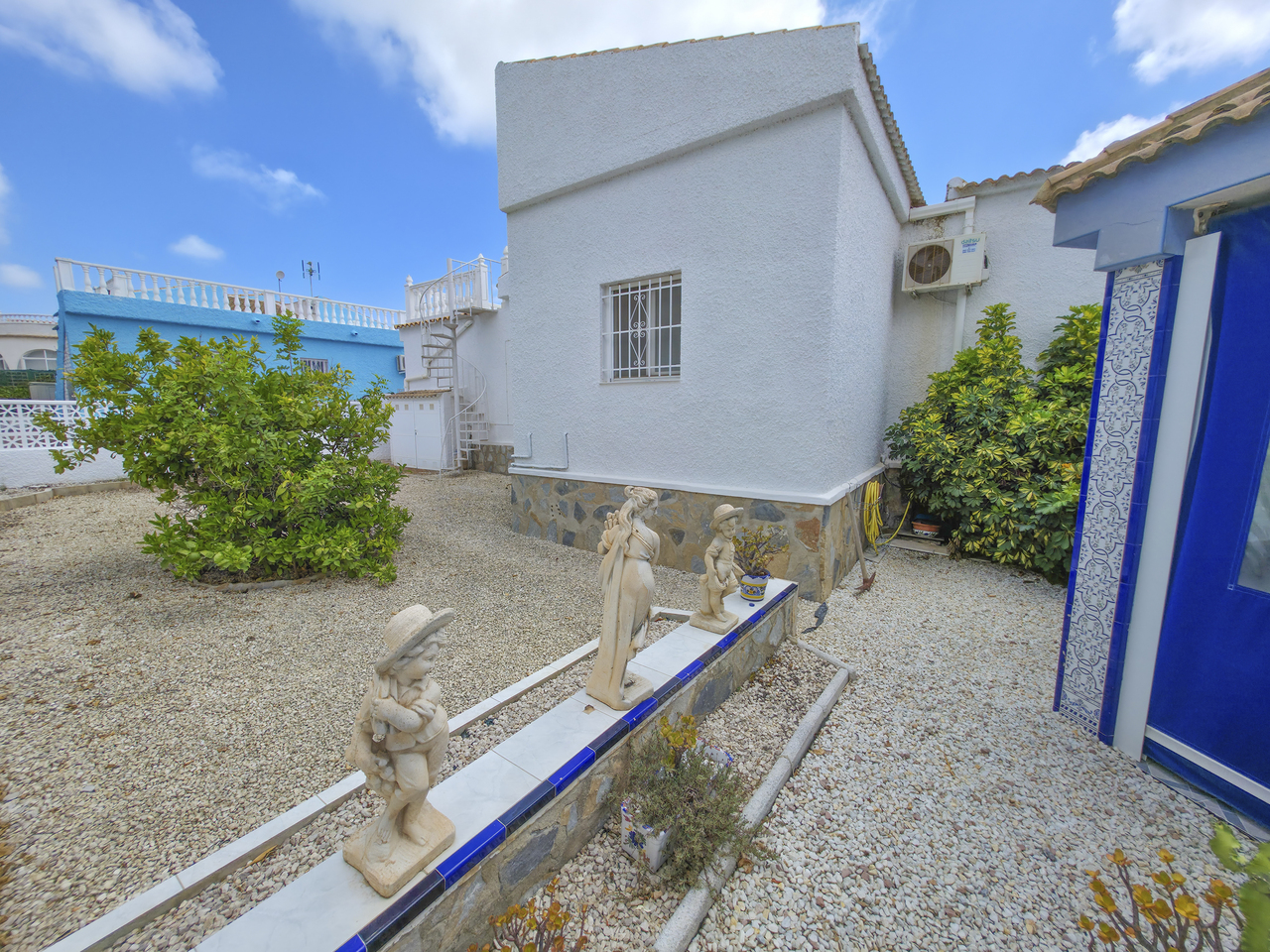 Vrijstaande villa te koop in Torrevieja (Town), Torrevieja