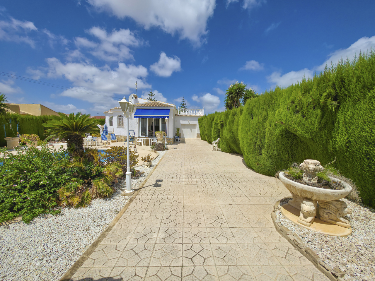 Vrijstaande villa te koop in Torrevieja (Town), Torrevieja