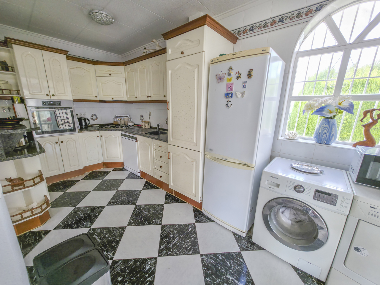 Vrijstaande villa te koop in Torrevieja (Town), Torrevieja