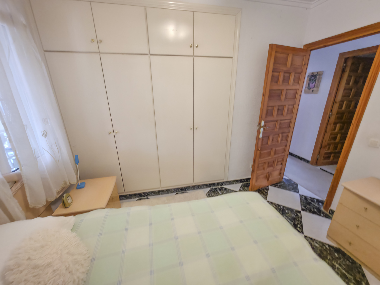 Vrijstaande villa te koop in Torrevieja (Town), Torrevieja
