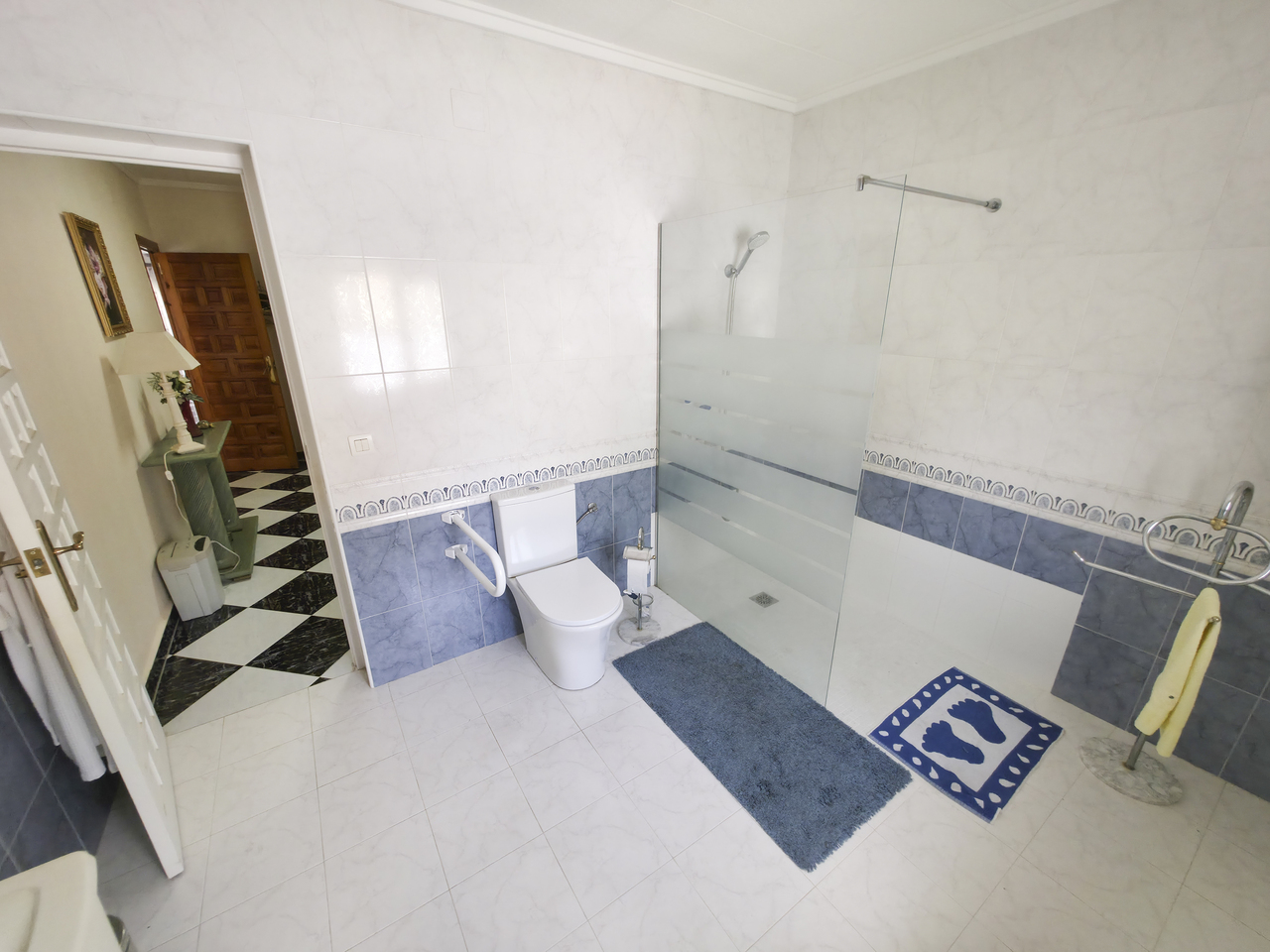 Vrijstaande villa te koop in Torrevieja (Town), Torrevieja