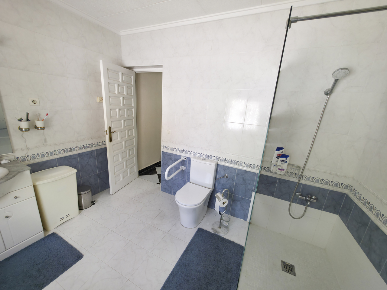 Vrijstaande villa te koop in Torrevieja (Town), Torrevieja