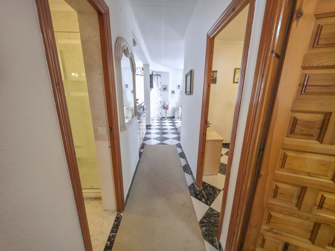 Vrijstaande villa te koop in Torrevieja (Town), Torrevieja