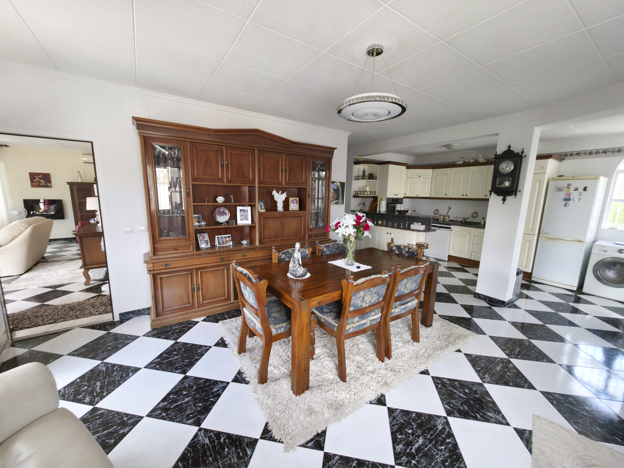 Vrijstaande villa te koop in Torrevieja (Town), Torrevieja